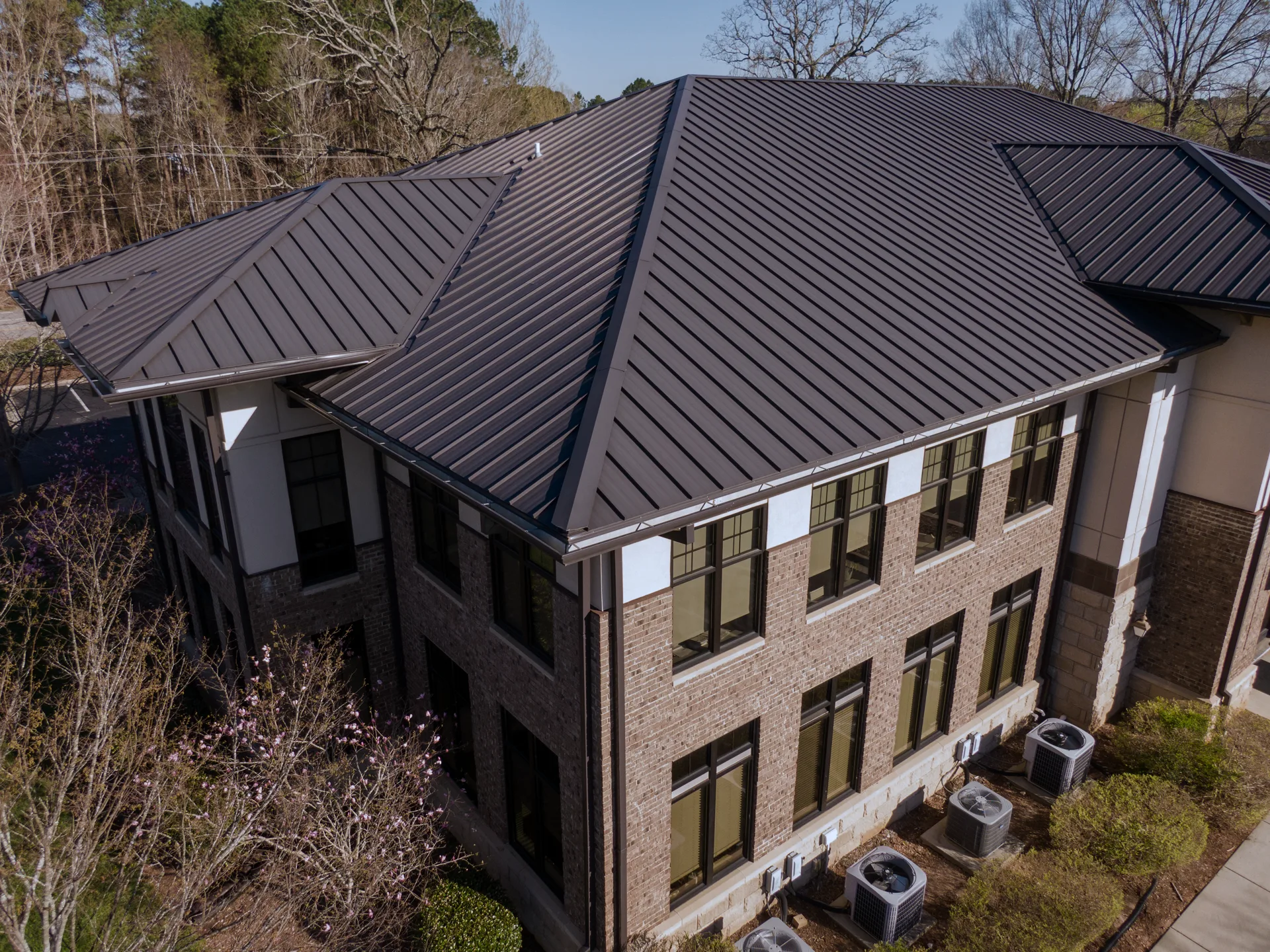 Standing seam metal roof